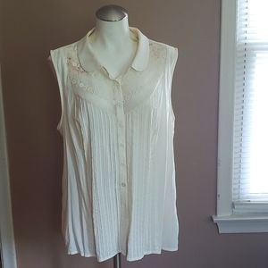 ModCloth X-Large Cream Sleeveless Embroidered Blouse